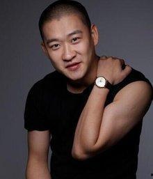 娱乐圈吃瓜男明星小谢是谁,小谢是谁？揭秘吃瓜男明星背后的故事